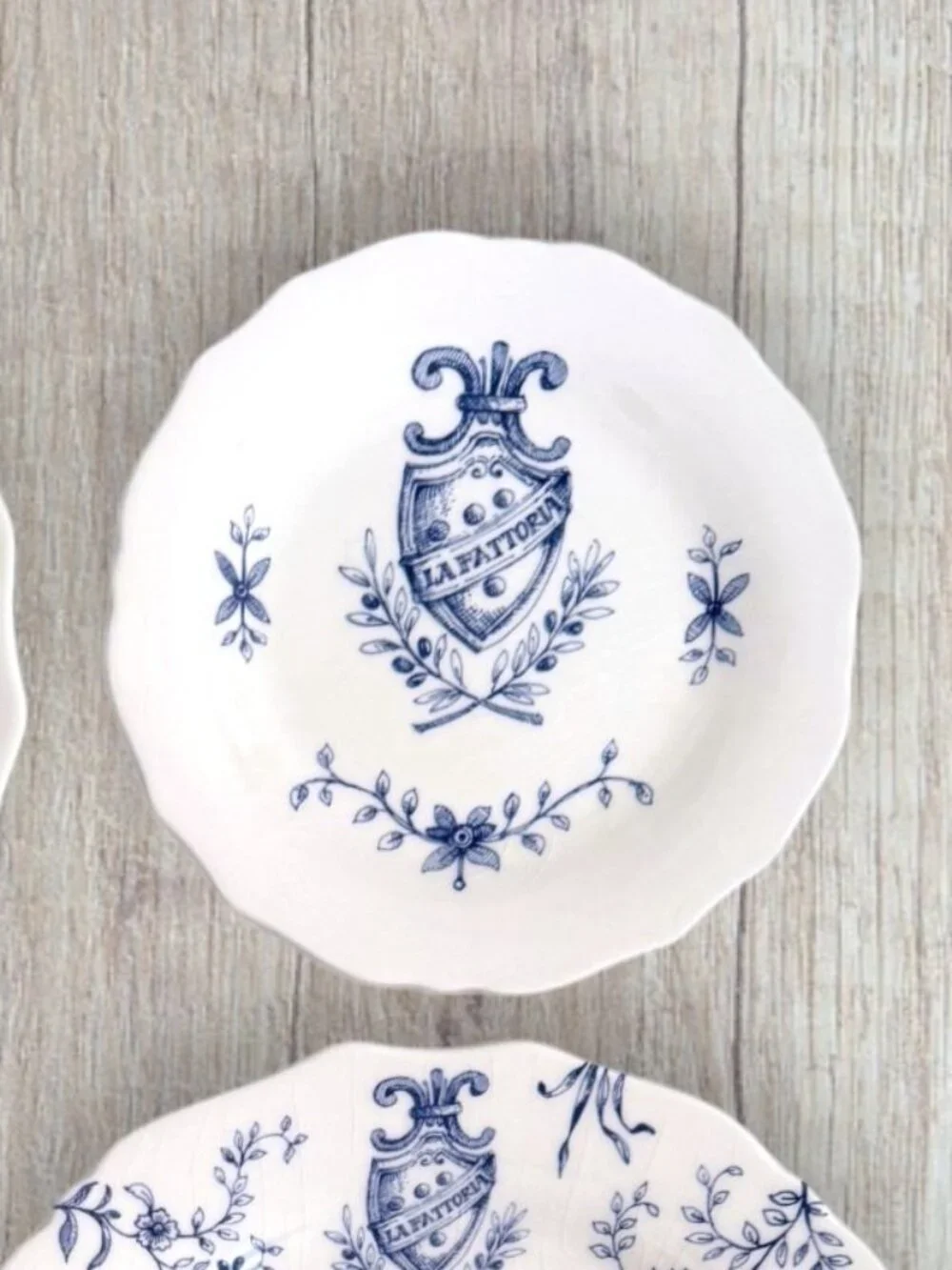 Sur La Table Toscana Blue La Fattoria 4 Piece Place Setting Italy Discontinued